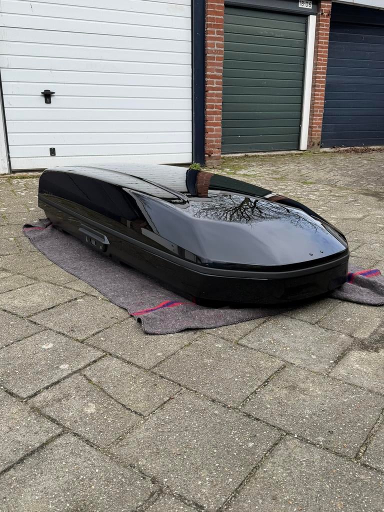Volvo Travel Active 500 glossy black dakkoffer, Auto diversen, Dakkoffers, Ophalen, Zo goed als nieuw
