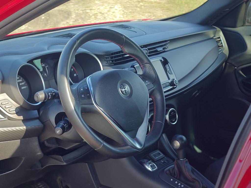 Alfa Romeo Giulietta 1.4 Turbo MultiAir Super (bj 2018), Auto's, 12 maanden, Zwart, 4 cilinders, Alcantara
