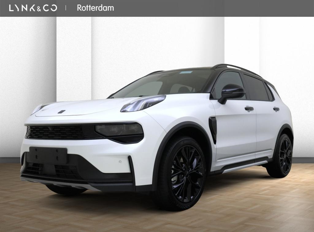 Lynk & Co 01 NL AUTO | MORE | Panoramadak | 360 camera |, Auto's, Lynk & Co, Zwart, 4 cilinders, 276 pk, Wit