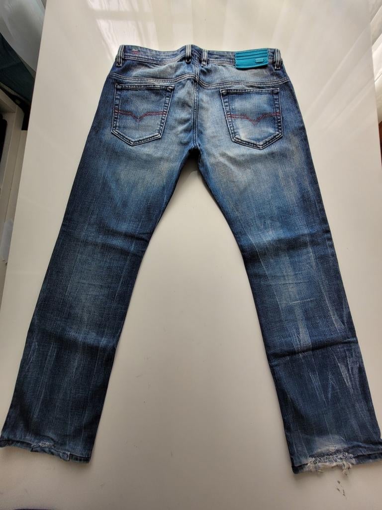 CLASSIC DIESEL SAFADO SLIM STRAIGHT STRETCH JEANS SIZE 32, Kleding | Heren, Spijkerbroeken en Jeans, Ophalen of Verzenden, Zo goed als nieuw