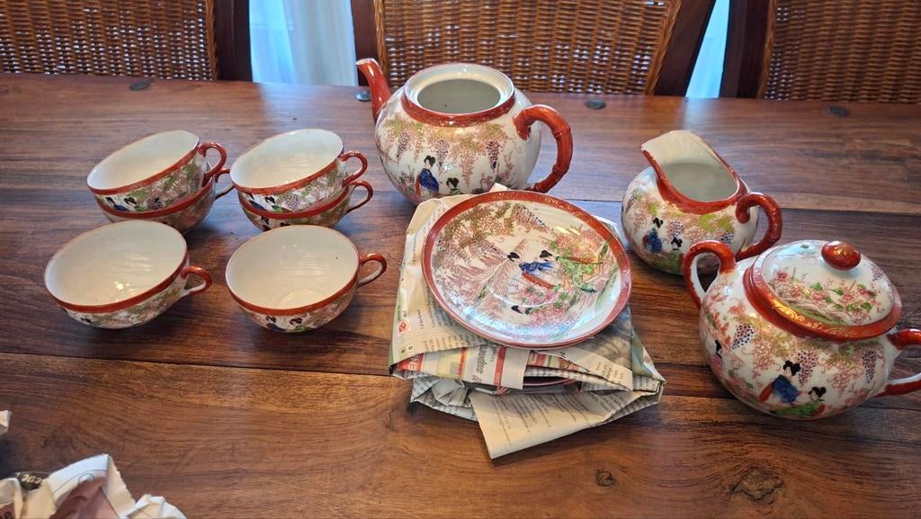 Chinees servies set - theepot, 6 kopjes en schotels, Ophalen of Verzenden, Porselein, Overige stijlen, Kop(pen) en/of Schotel(s)