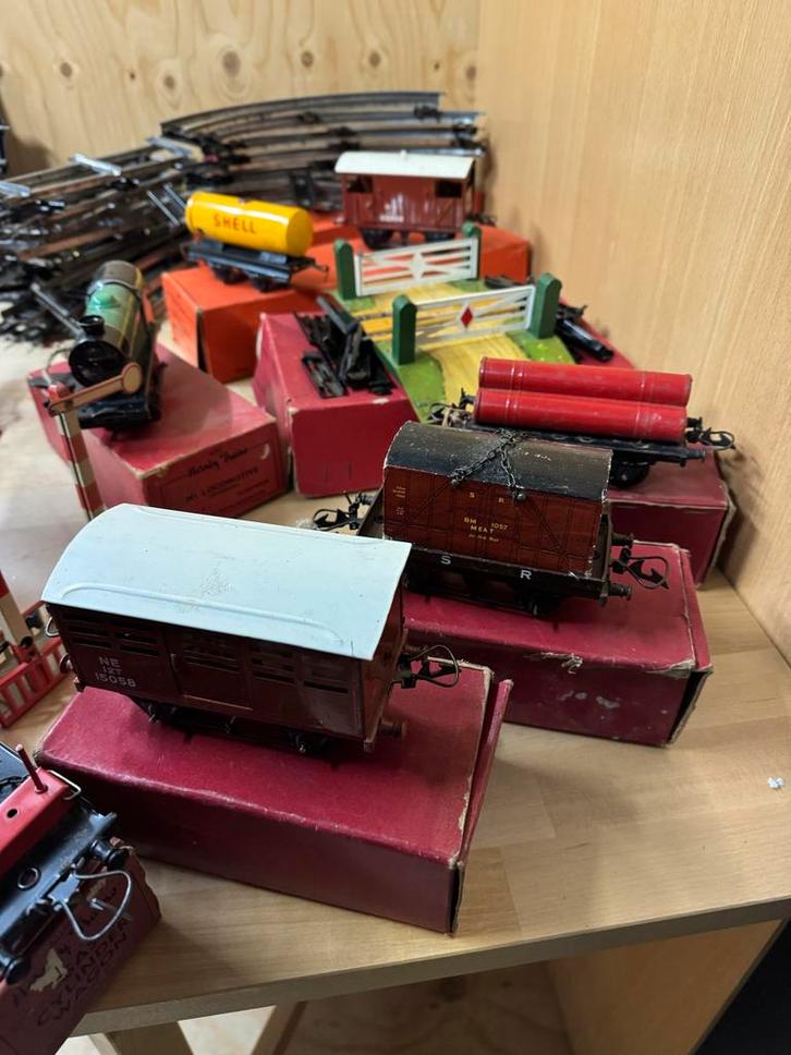 Vintage hornby modeltrein verzameling, Antiek en Kunst, Antiek | Speelgoed, Verzenden