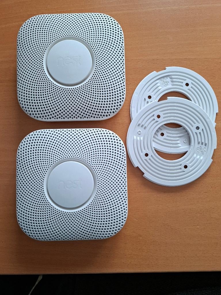 2x Google Nest protect 2th generation, Doe-het-zelf en Verbouw, Alarmsystemen, Gebruikt, Detector, Sensor of Melder, Ophalen of Verzenden