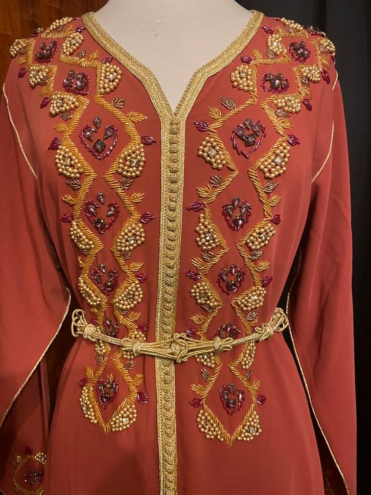 Mooie Marokkaanse jurk/caftan met kralen - Maat 46/48, Kleding | Dames, Jurken, Zo goed als nieuw, Maat 46/48 (XL) of groter, Overige kleuren