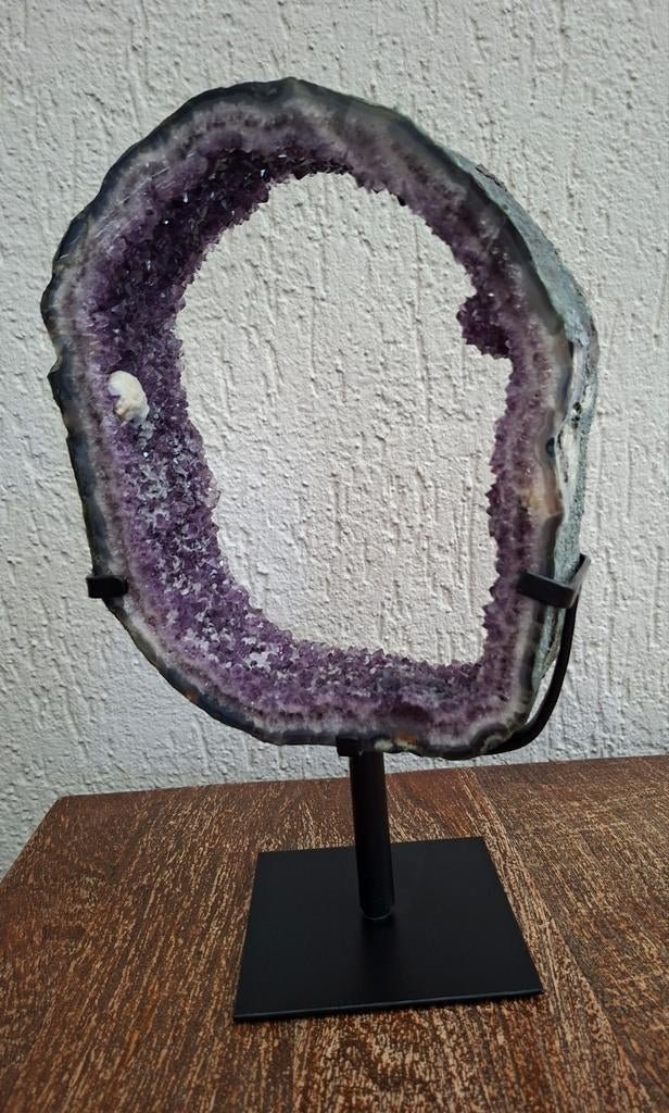 Donker paarse amethis op roterende standaard, Verzamelen, Mineralen en Fossielen, Ophalen