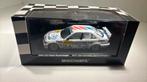 Bmw 320i renn- tourenwagen 1998 minichamps 1.43, Auto, Ophalen of Verzenden, MiniChamps, A