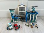 Lego City Politiebureau 60047 Compleet met Boekjes, Ophalen of Verzenden, Zo goed als nieuw, Overige typen