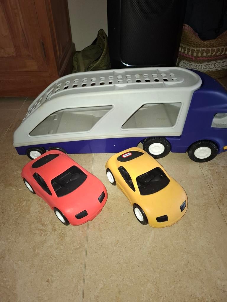 Little Tikes autotransporter met 2 auto's, Ophalen of Verzenden, Zo goed als nieuw