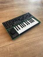 Roland System-1 synthesizer, Muziek en Instrumenten, Synthesizers, Gebruikt, Roland, Met midi-aansluiting, Overige aantallen