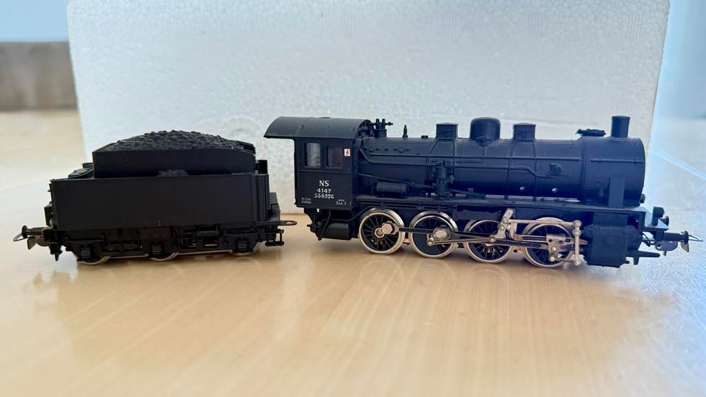 Piko locomotief 6323 met tender in originele verpakking, Locomotief, Piko, Ophalen of Verzenden, NS