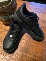 Zo goed als nieuwe zwarte Nike schoenen - Maat 34, Kinderen en Baby's, Kinderkleding | Schoenen en Sokken, Jongen of Meisje, Schoenen