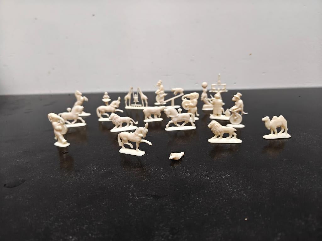 antiek speelgoed, Ophalen of Verzenden