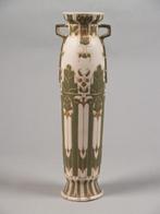 Gezocht: Porselein-Biscuit vazen van De Porceleyne Fles, Antiek en Kunst, Antiek | Keramiek en Aardewerk, Ophalen of Verzenden