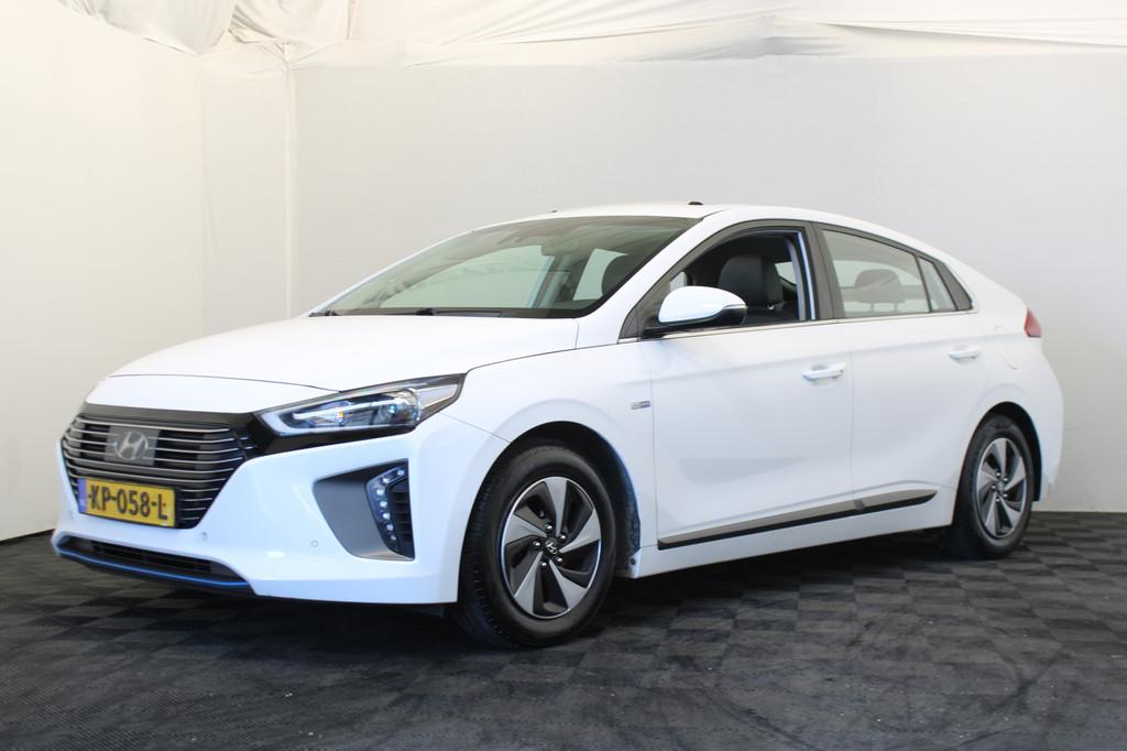 Hyundai IONIQ 1.6 GDi First Edition |Pano|Stoel/stuur verwar, Auto's, Hyundai, 1345 kg, Gebruikt, Wit, Bedrijf