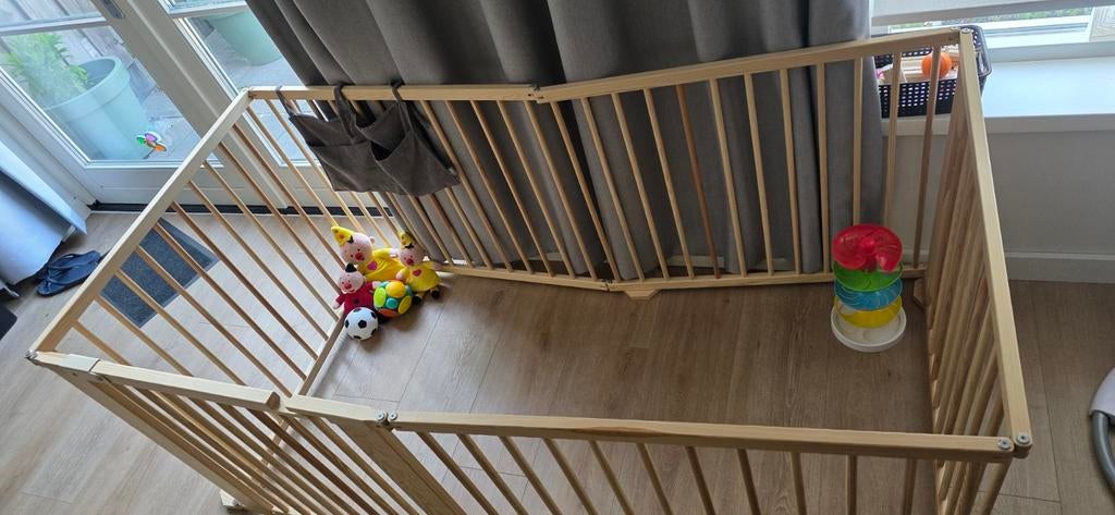 Houten Grondbox / Playpen 5,49 meter (79 cm hoog), Ophalen of Verzenden, Gebruikt, Overige vormen