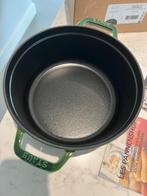 Staub La Cocotte 24 cm Basilicum nieuw, Gietijzer, Nieuw, Ophalen of Verzenden, Staub