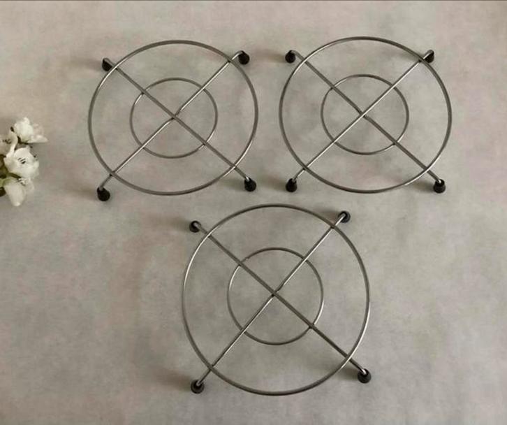 3 Tomado pannen onderzetters vintage, Huis en Inrichting, Keuken | Keukenbenodigdheden, Gebruikt, Overige typen, Overige merken