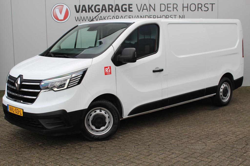 Renault Trafic 2.0-130pk dCi T30 L2H1. Dames en heren ondern, Auto's, Bestelauto's, Voorwielaandrijving, Stof, Gebruikt, Euro 6