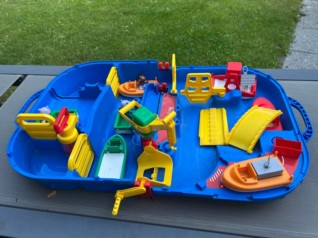 Aquaplay koffer, Kinderen en Baby's, Speelgoed | Buiten | Los speelgoed, Ophalen, Zo goed als nieuw