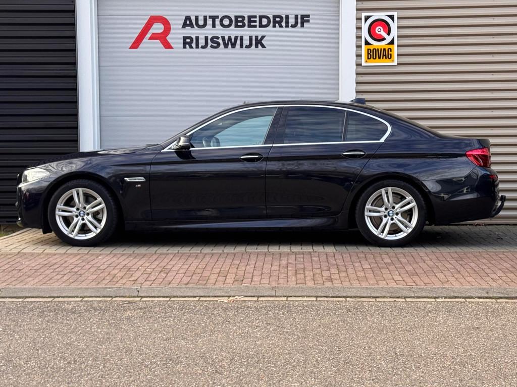 BMW 5-serie 520i M Sport High Executive Memory/Dak/Xenon, Auto's, BMW, Automaat, 12 maanden, Achterwielaandrijving, Gebruikt