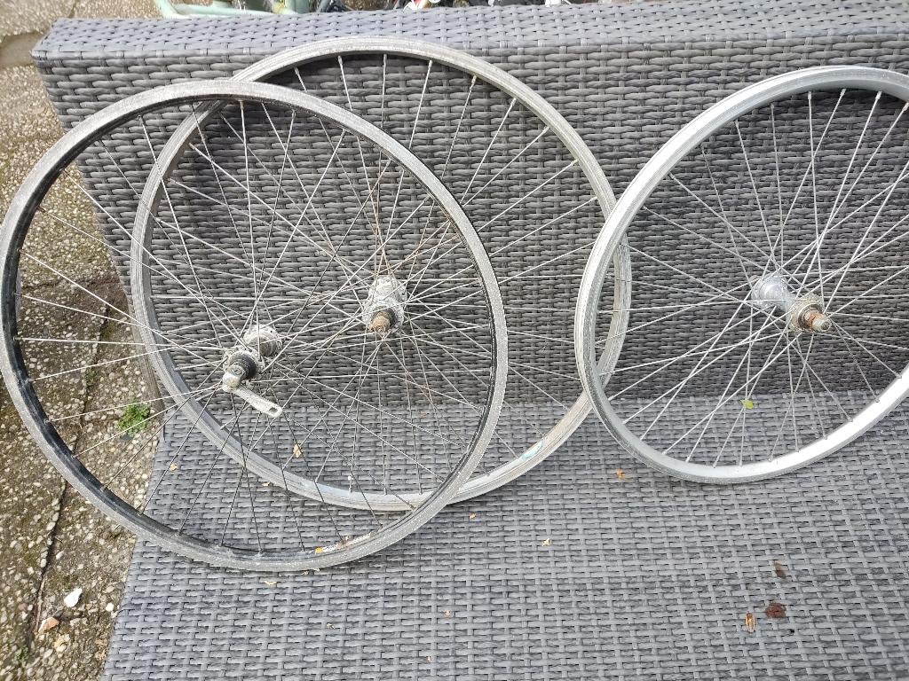 26 inch voorwielen  per stuks 7.50 euro, Fietsen en Brommers, Fietsaccessoires | Fietsgereedschap, Ophalen, Gebruikt