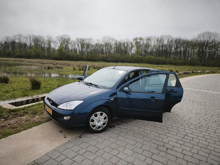Ford Focus 2.0 I Trend 5D 1999 Blauw, Auto's, Ford, Particulier, Focus, Benzine, Hatchback, Handgeschakeld, Origineel Nederlands