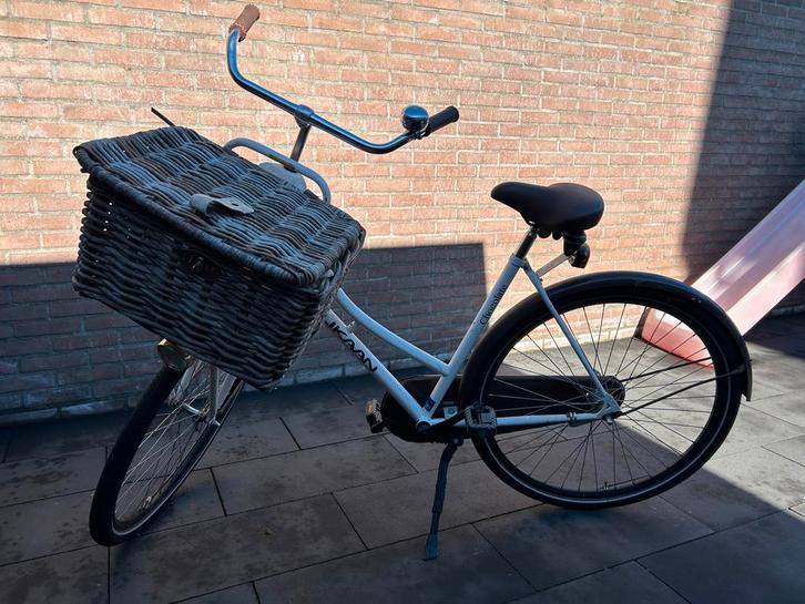 Damesfiets - Chocolate - met mand, Fietsen en Brommers, Fietsen | Dames | Damesfietsen, Gebruikt, Overige merken, (Extra) lage instap