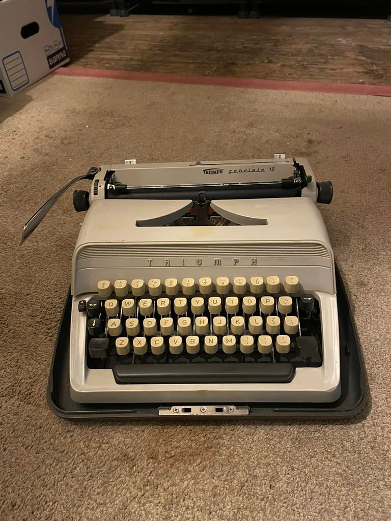 Triumph typemachine, Diversen, Typemachines, Ophalen, Gebruikt