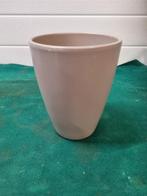 bloempot grijs taupe, Ophalen of Verzenden, 'T Olde Gre-j, Info@toldegrej.nl, Endepoelstraat 20f Didam