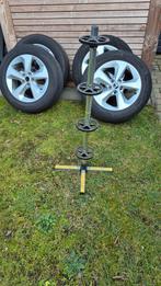 4x Nissan 17" lichtmetalen velgen met zomerbanden 215/60 R17, Ophalen