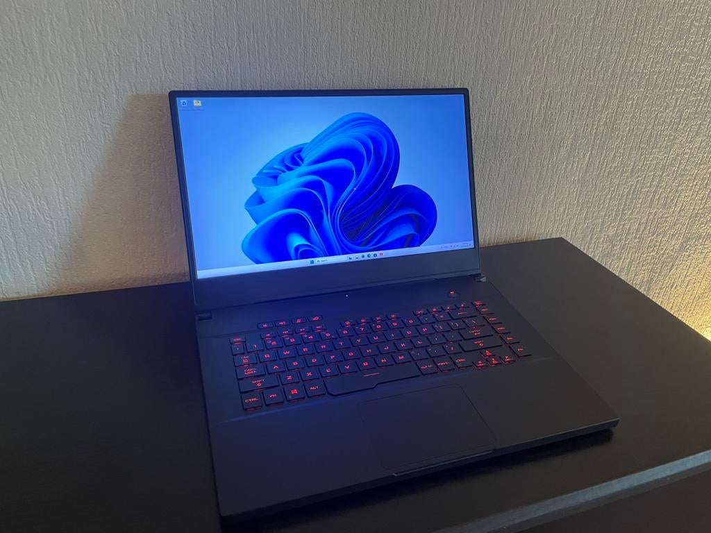 Asus Zephyrus S, Computers en Software, Windows Laptops, Ophalen, Met videokaart, 2 tot 3 Ghz, Zo goed als nieuw