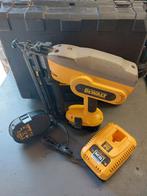 Dewalt DC618 schuine Accu 18v afwerk tacker pintacker, Gebruikt, ., Ophalen of Verzenden, .