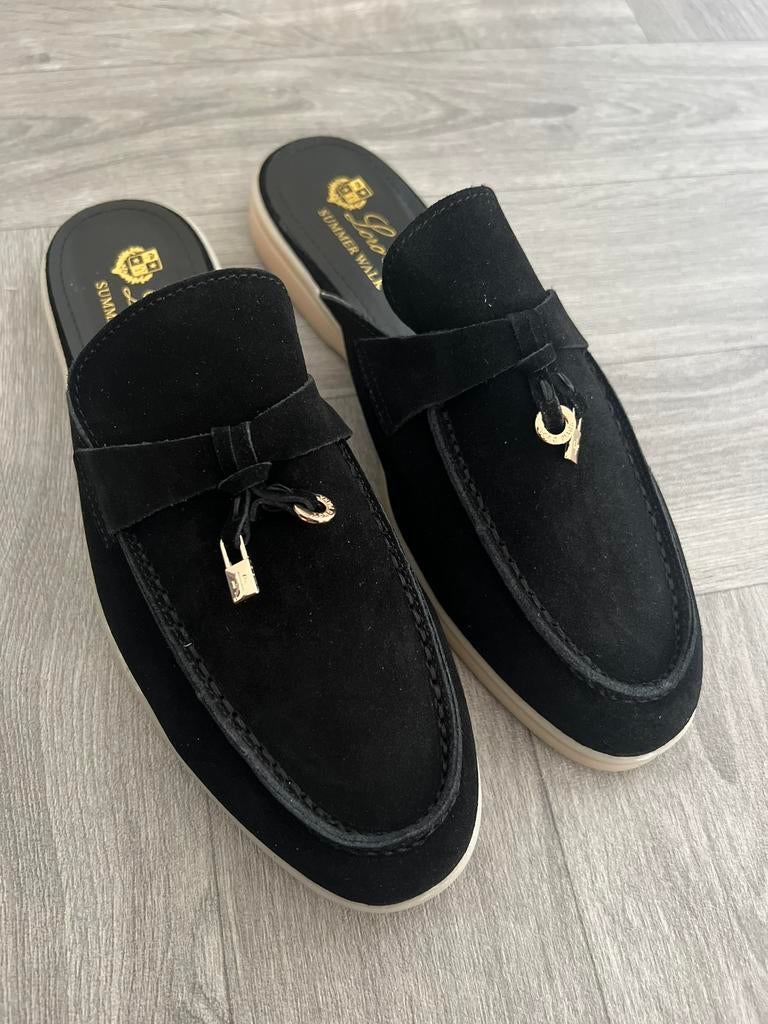 Loro Piana, Kleding | Dames, Ophalen of Verzenden, Zo goed als nieuw, Sneakers of Gympen