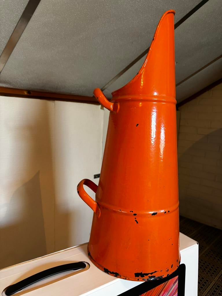 Oranje kolenkit, geverfd, Antiek en Kunst, Antiek | Emaille, Ophalen