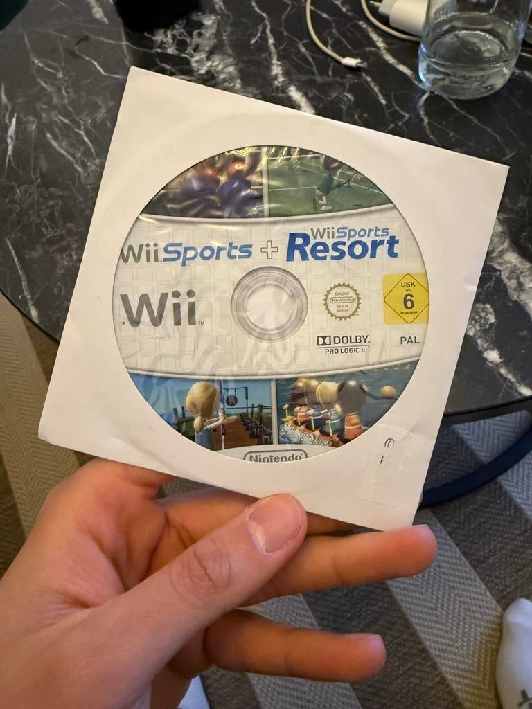Wii Sports + Wii Resort, Spelcomputers en Games, Games | Nintendo Wii, Ophalen of Verzenden, Zo goed als nieuw, Sport, 3 spelers of meer