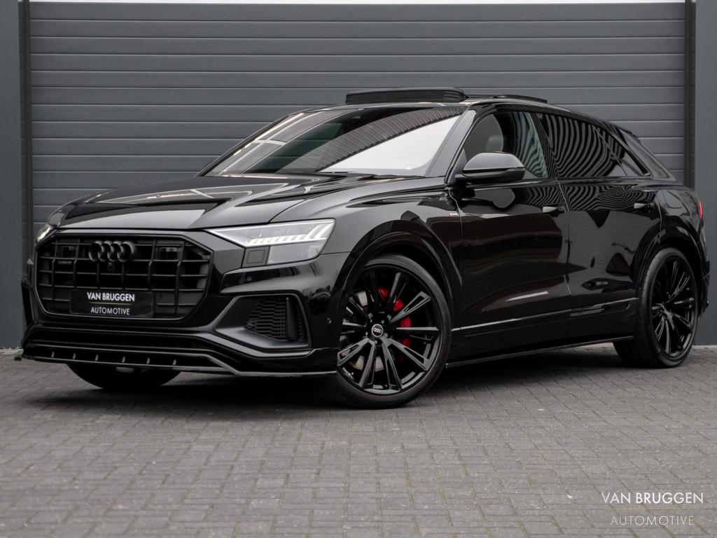 Audi Q8 55 TFSI e quattro S-Line Pano RS-Stoelen Trekhaak 23, Auto's, Audi, Automaat, Gebruikt, 2995 cc, Zwart