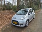 Citroën C1 1.0i 68PK 5D 2011 Grijs, Auto's, Citroën, Voorwielaandrijving, Metallic lak, 4 stoelen, C1