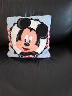 Kussen 40 x 40 zelf geborduurd, Huis en Inrichting, Woonaccessoires | Kussens, Ophalen, Wit, Vierkant