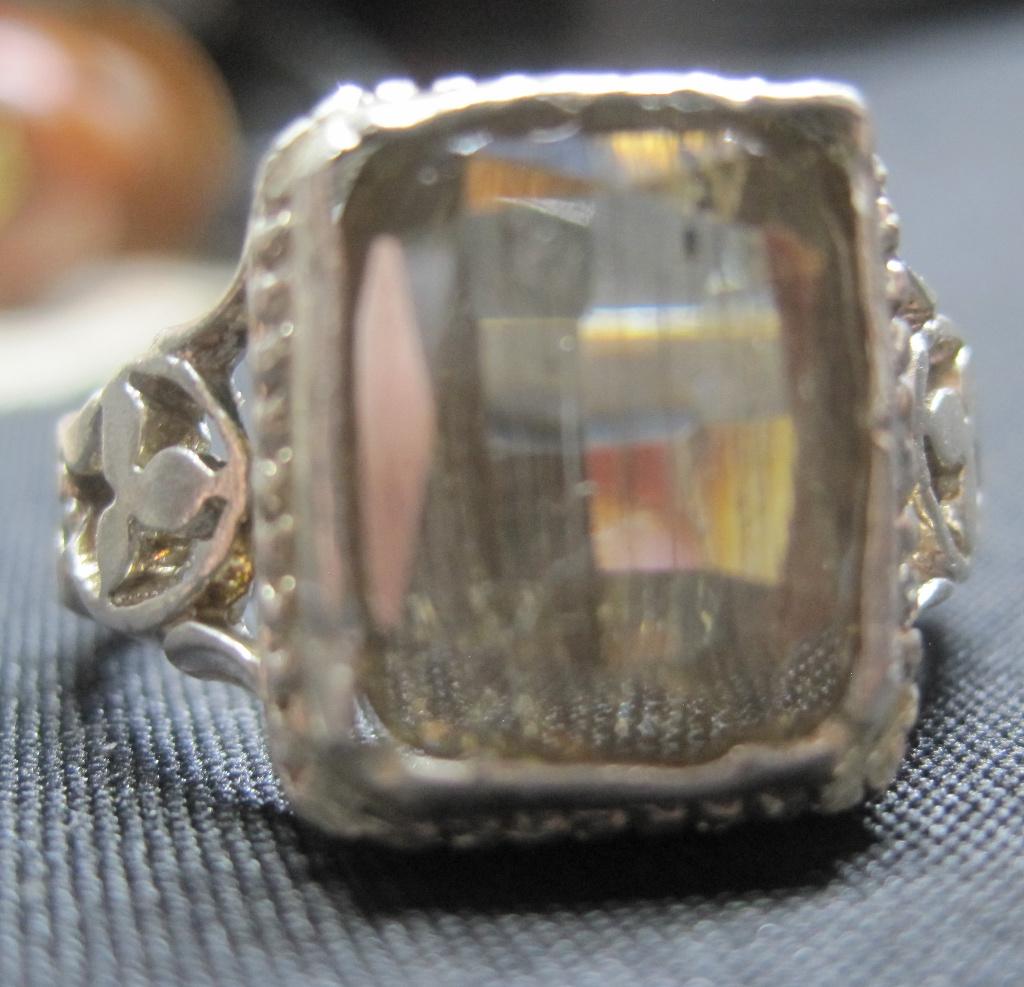 Moissanite diamant 5,5 krt mooi design zilver ring zeldzaam, Ophalen, Bruin, 19 tot 20, Zo goed als nieuw