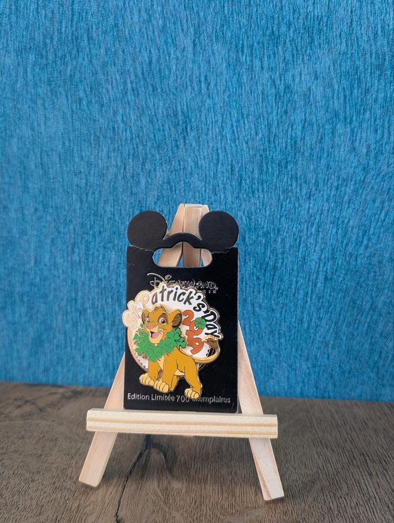Disney Pin Lion King Simba St Patrick's Day 2019 LE700, Ophalen of Verzenden, Zo goed als nieuw