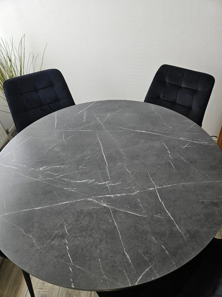 Ikea  Mariedamm ronde eettafel zwart marmerpatroonm, Huis en Inrichting, Tafels | Eettafels, Ophalen, Gebruikt, Rond, 100 tot 150 cm