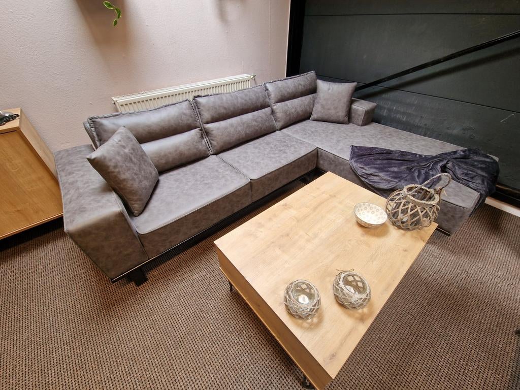 Complete huisinrichting: hoekbank, salontafel, tv-meubel, Ophalen