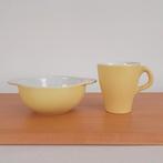 Vintage Goedewaagen soepkom en kopje - pastelgeel 50's 60's, Ophalen of Verzenden