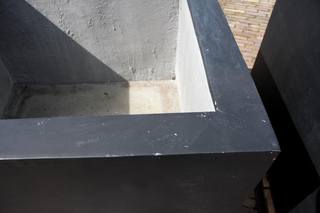 Grote vierkante bloembak Fiberstone antraciet 82x82 cm, Ophalen, Overige materialen, Gebruikt, 40 cm of meer