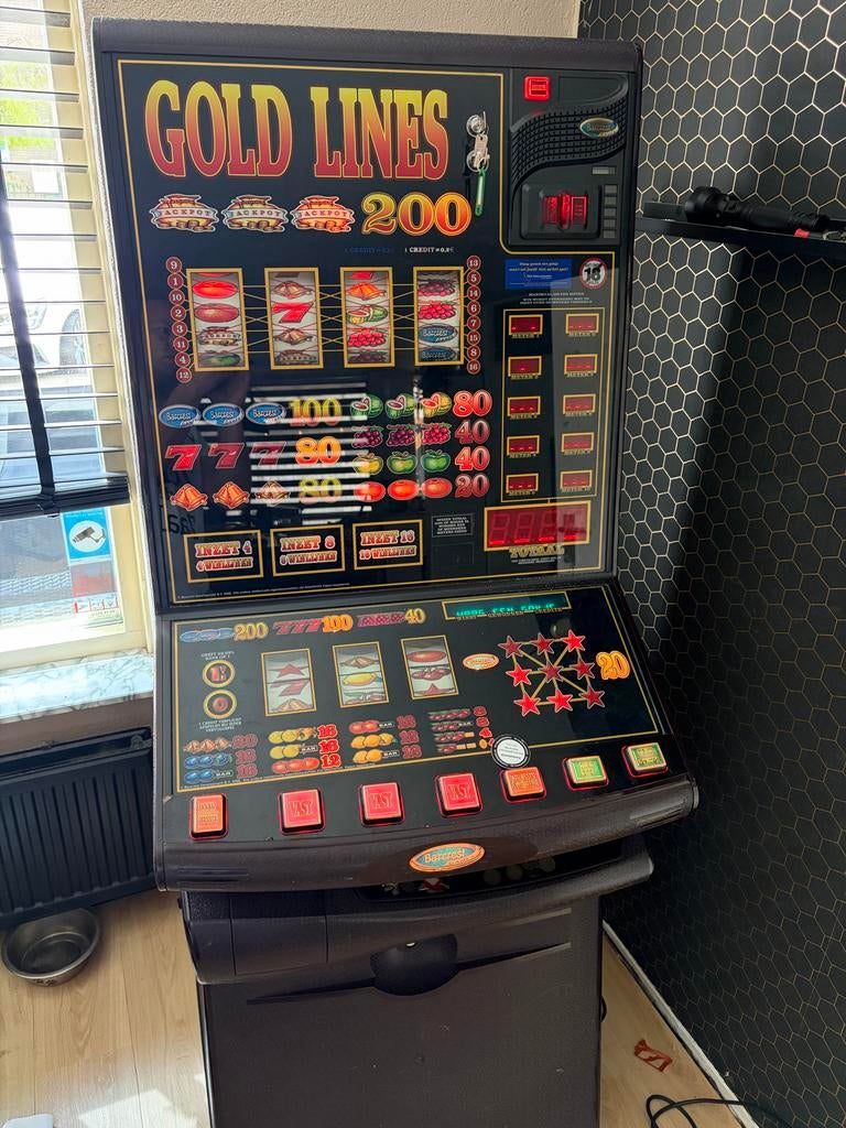 Gold Lines hallenkast, Verzamelen, Automaten | Gokkasten en Fruitautomaten, Overige munten, Ophalen of Verzenden, Gebruikt