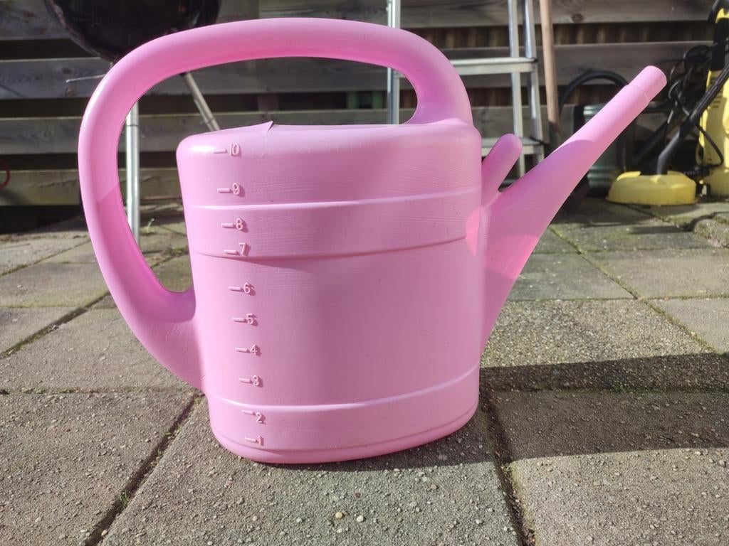 Roze gieter, Ophalen of Verzenden, Gebruikt, Kunststof