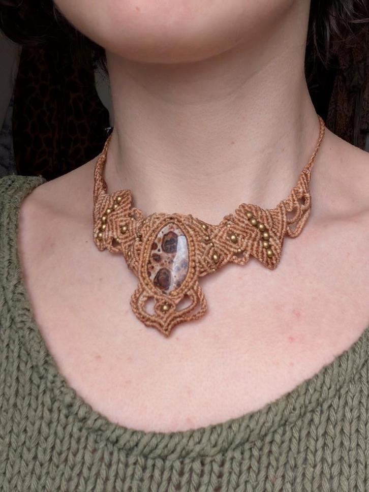 Handgemaakte macrame choker ketting met edelsteen, Sieraden, Tassen en Uiterlijk, Kettingen, Nieuw, Steen of Mineraal, Geel, Met edelsteen