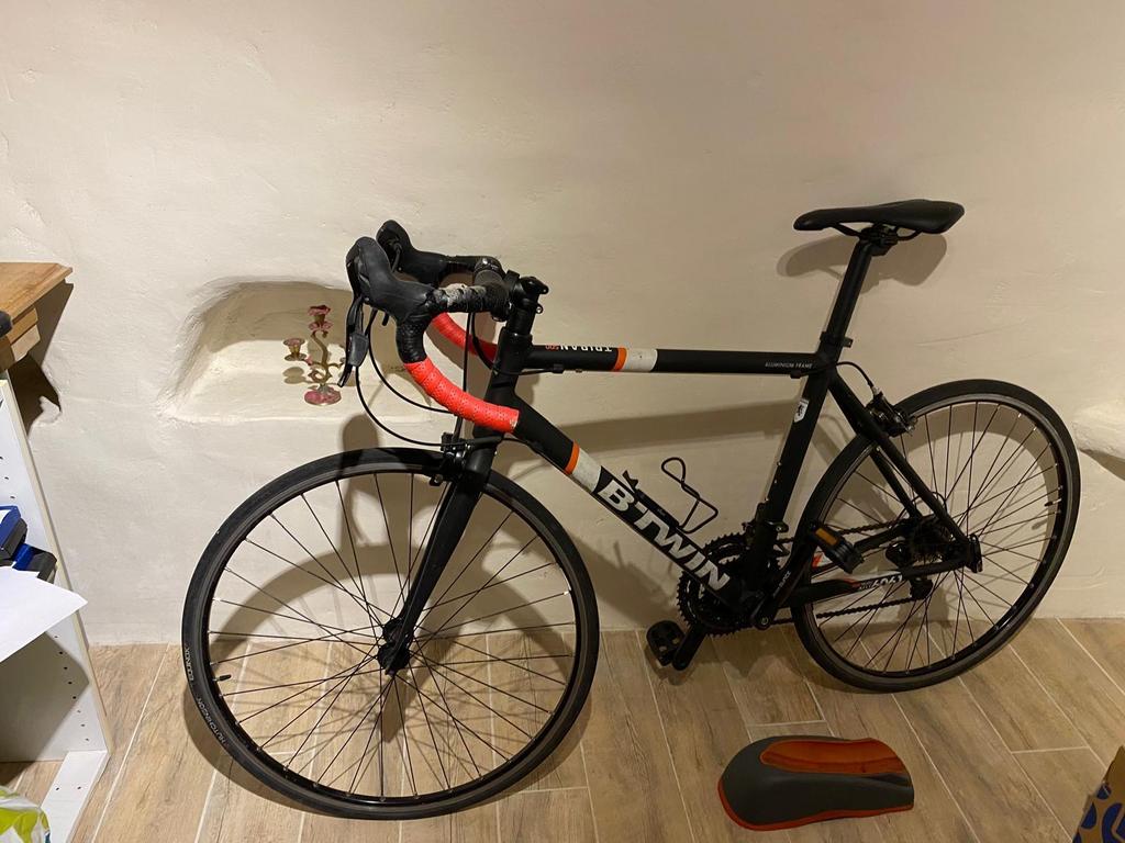 Racefiets Triban 500 Btwin Framemaat S 48cm, Fietsen en Brommers, Aluminium, Minder dan 49 cm, Zo goed als nieuw, Meer dan 20 versnellingen