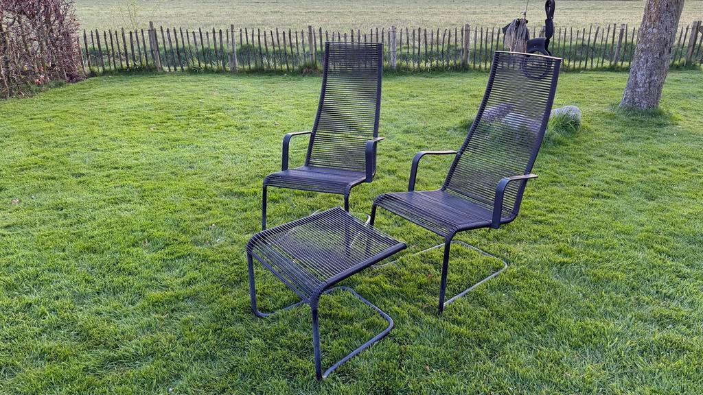 Västa Ikea loungestoelen zwart met voetenbankje, Tuin en Terras, Tuinstoelen, Ophalen, Gebruikt, Metaal, Stapelbaar
