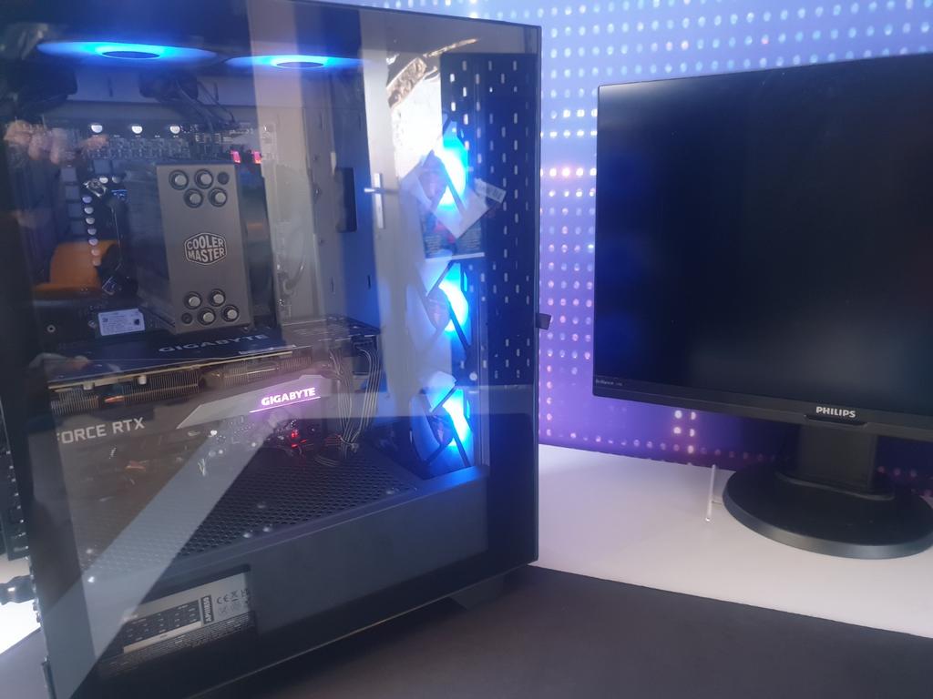 Custom gaming pc / Geforce 3070 / RGB verlichting/ i5 12400f, Computers en Software, Desktop Pc's, Ophalen, 256 GB, Zelf gebouwde pc